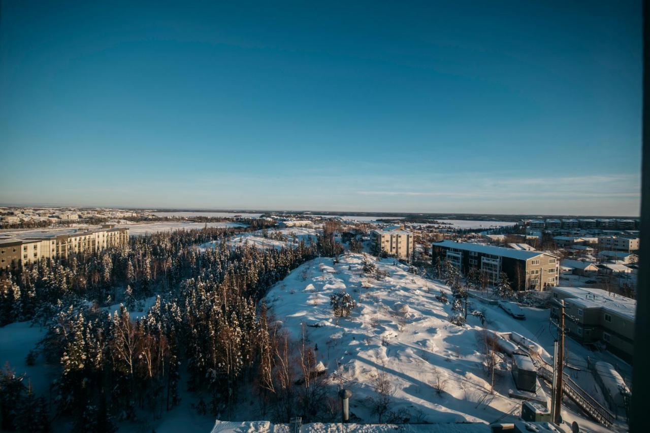 The Explorer Hotel Yellowknife Exterior foto